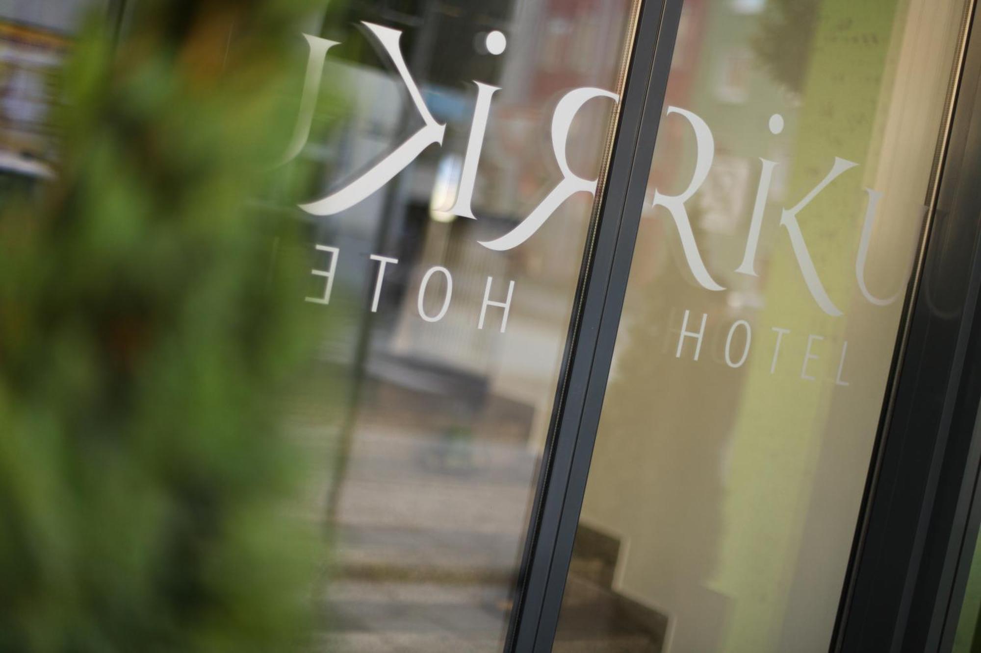 Riku Hotel Ной-Улм Екстериор снимка